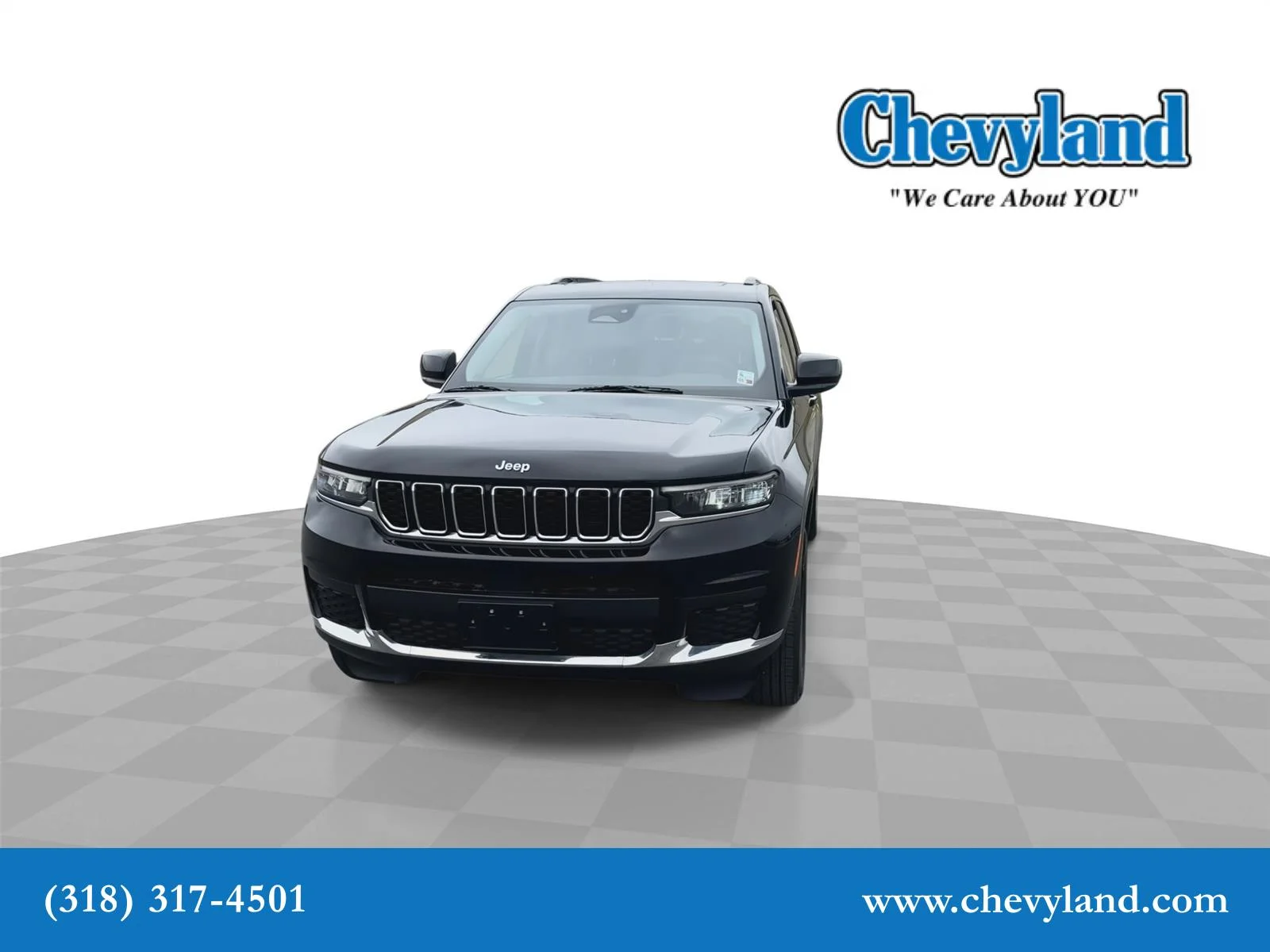 Used 2023 Diamond Black Crystal Pearlcoat Jeep Laredo image 3