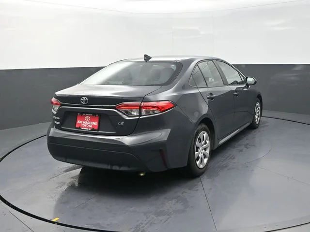 Used 2024  Toyota LE image 8