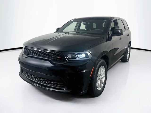 New 2026 Diamond Black Clear-Coat Exterior Paint Dodge GT image 3