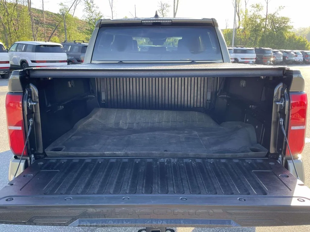 2025 Toyota Tacoma TRD Off Road - Photo 32