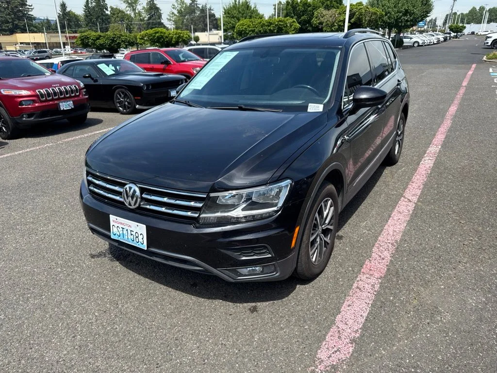 Used 2018 Deep Black Pearl Metallic Volkswagen  image 3