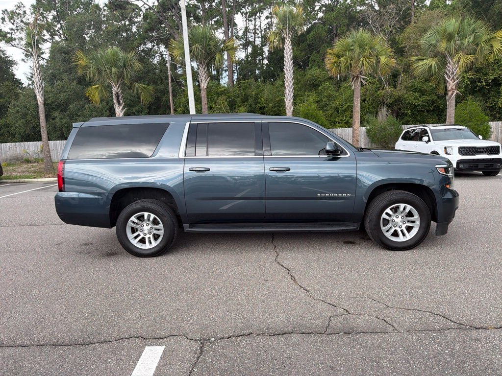 Used 2019 Shadow Gray Metallic Chevrolet LT image 3
