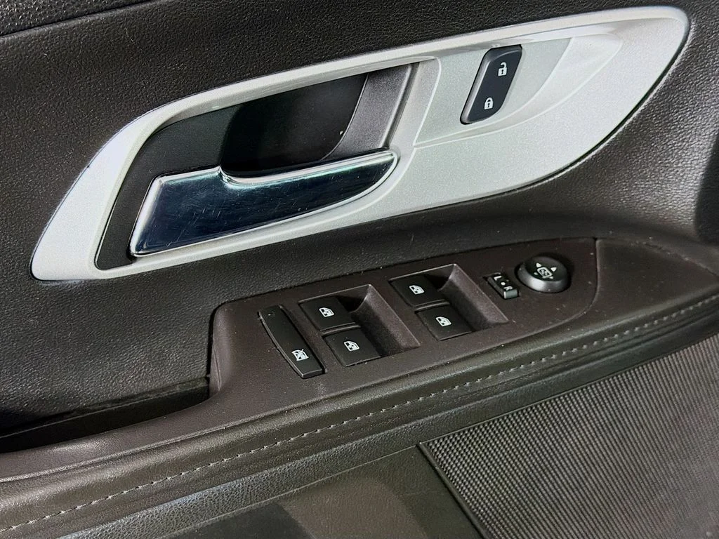 Used 2016 Blue Chevrolet LT image 18