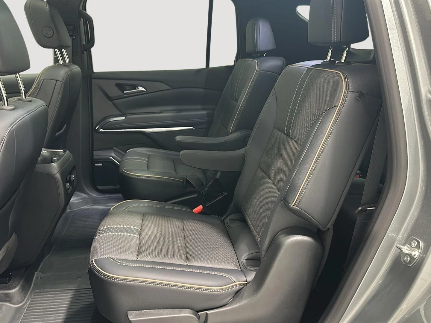Used 2026 Sterling Gray Metallic Chevrolet High Country image 25