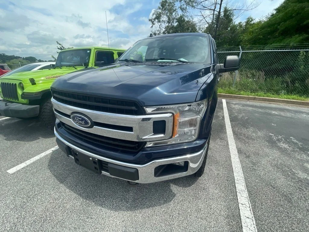 Used 2019 Blue Ford XLT image 3