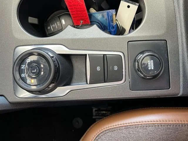 Used 2025 Blue Metallic Ford Outer Banks image 33