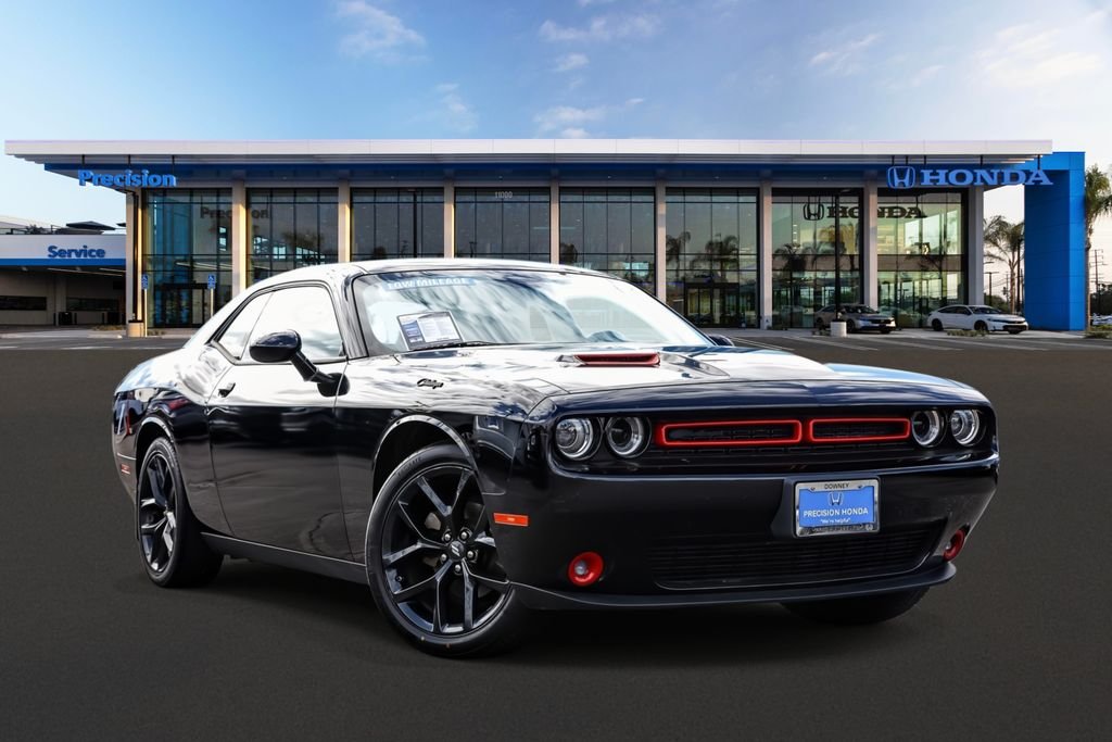 2022 Dodge Challenger SXT