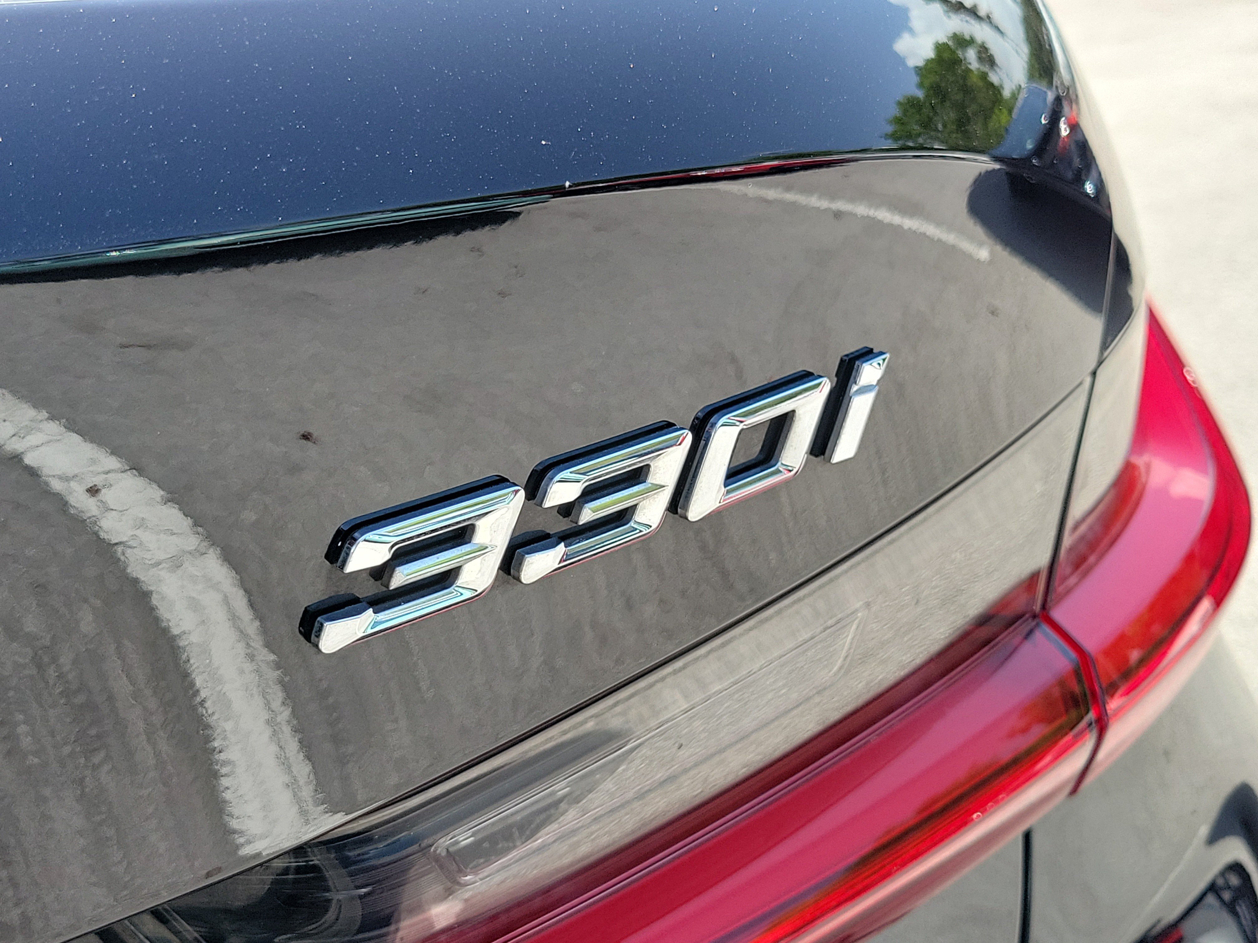 Used 2019 Jet Black BMW 330i image 5
