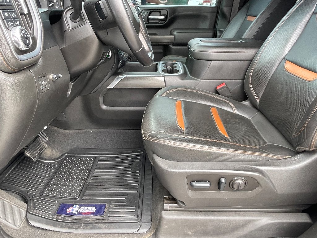 Used 2022 Summit White GMC AT4 image 14