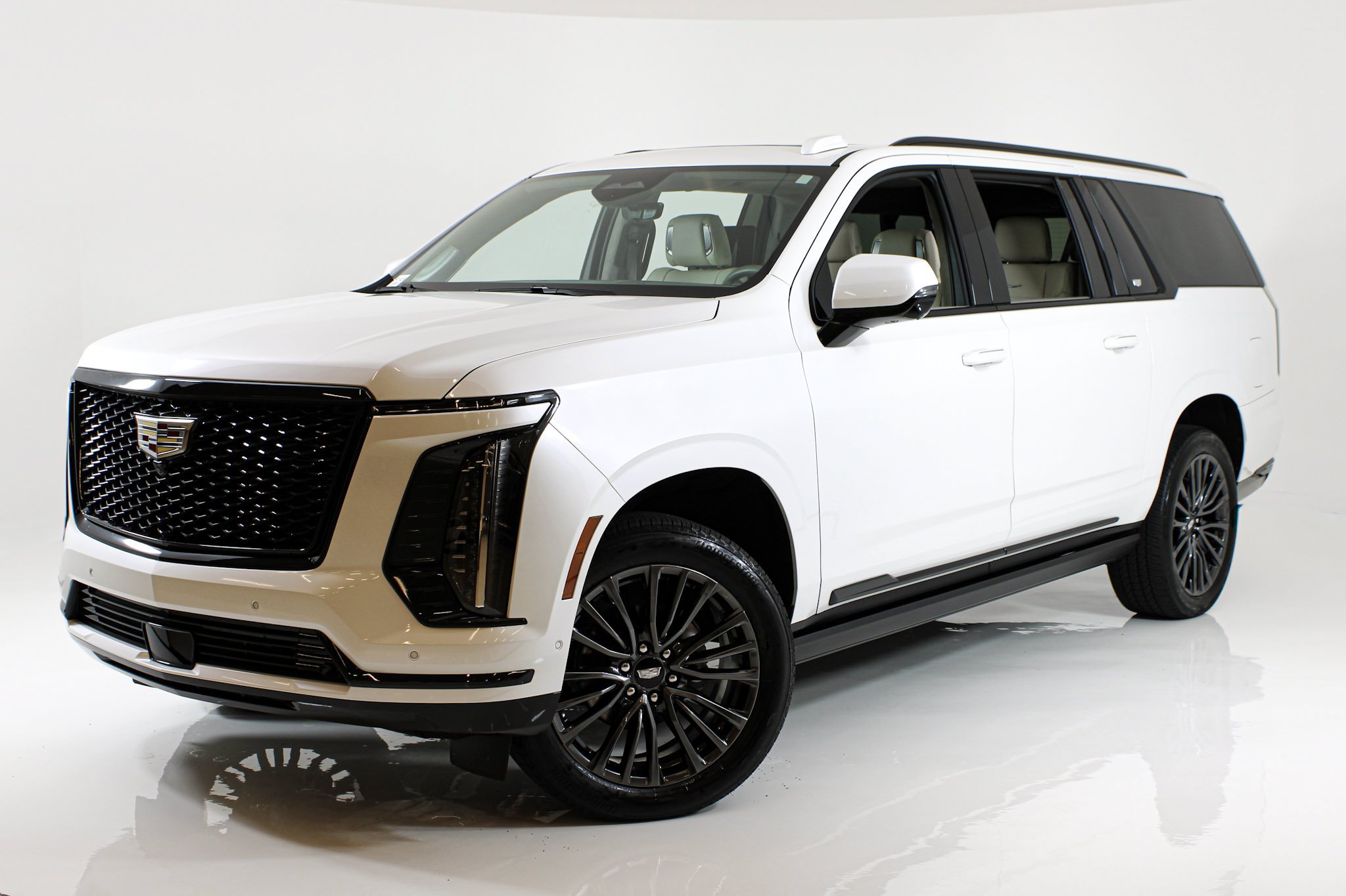 Used 2025 Crystal White Tricoat Cadillac Sport Platinum image 59