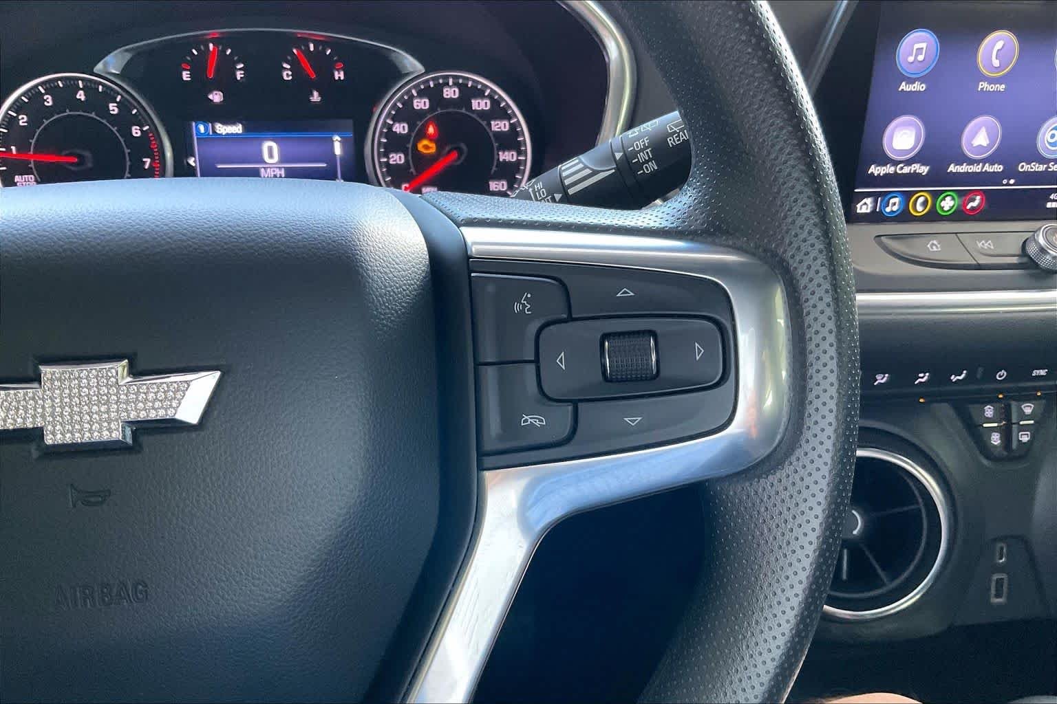 Used 2021 SUMMIT WHITE Chevrolet LT image 23