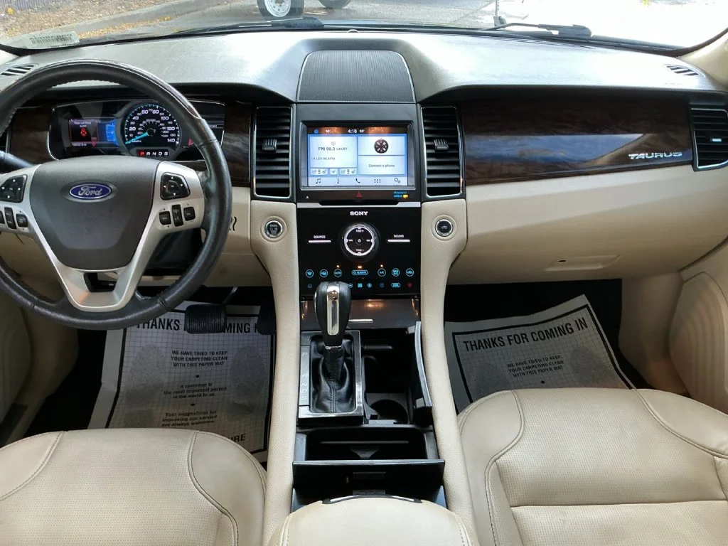 Used 2016 Black Ford Limited image 26