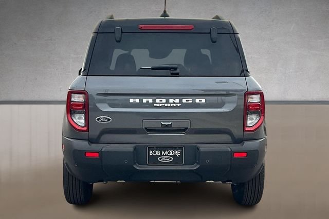 New 2025 Carbonized Gray Metallic Ford Outer Banks image 4