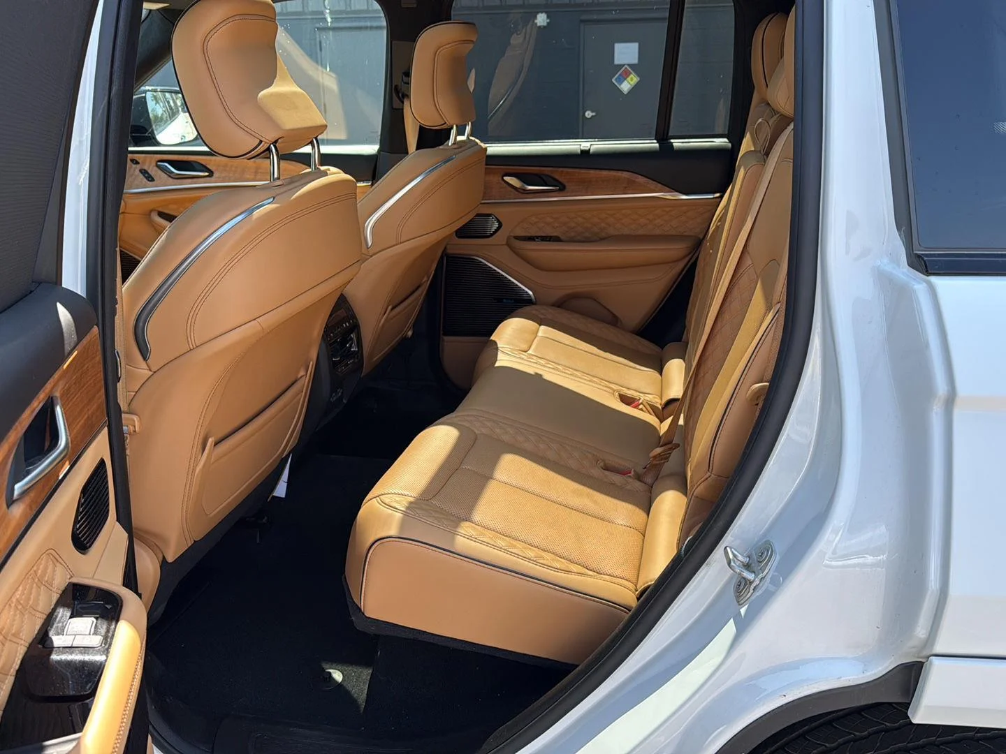 Used 2024 Bright White Jeep Summit Reserve image 9