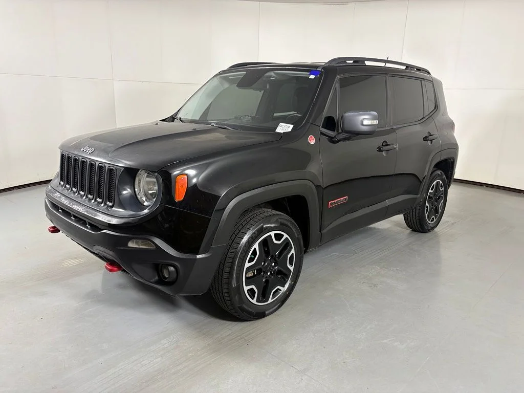 Used 2016 Black Jeep Trailhawk image 4