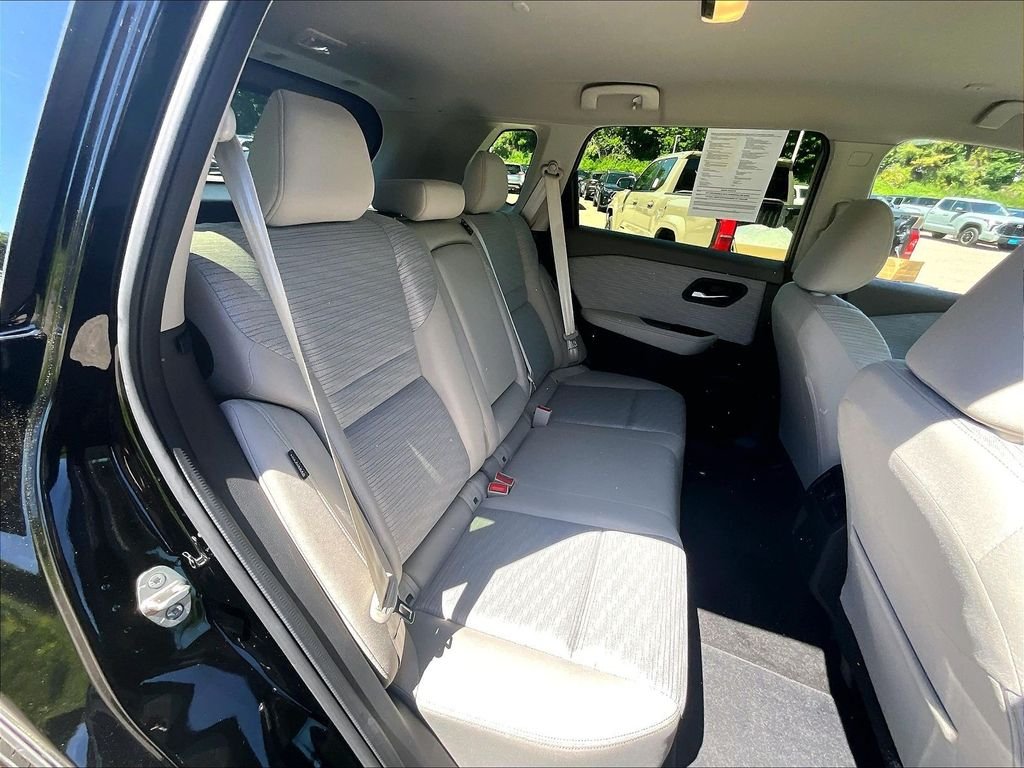 Used 2023 Black Nissan SV image 16