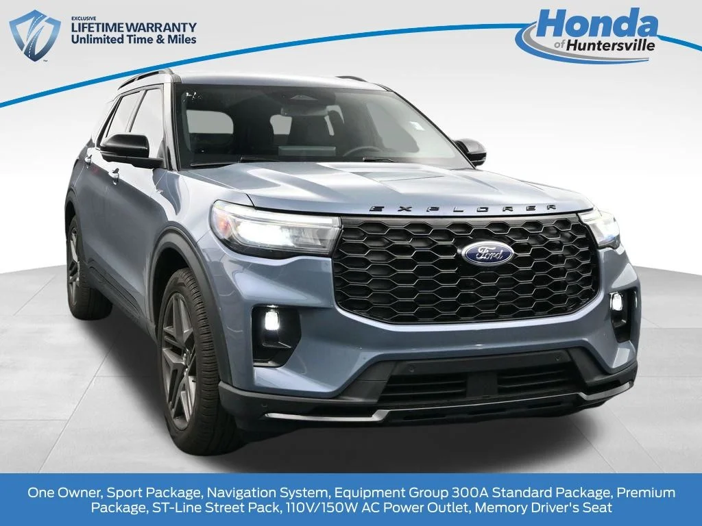 2025 Ford Explorer ST-LINE RWD (PL535)'s photo