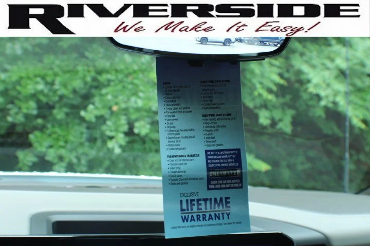 Used 2025 Summit White Chevrolet LTZ image 11