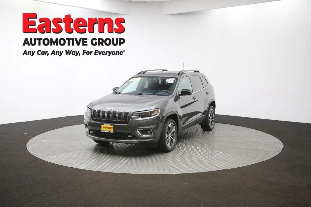Used 2022 Gray Jeep Limited image 55