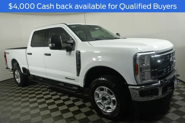 New 2026 Oxford White Ford F-250® XLT image 2