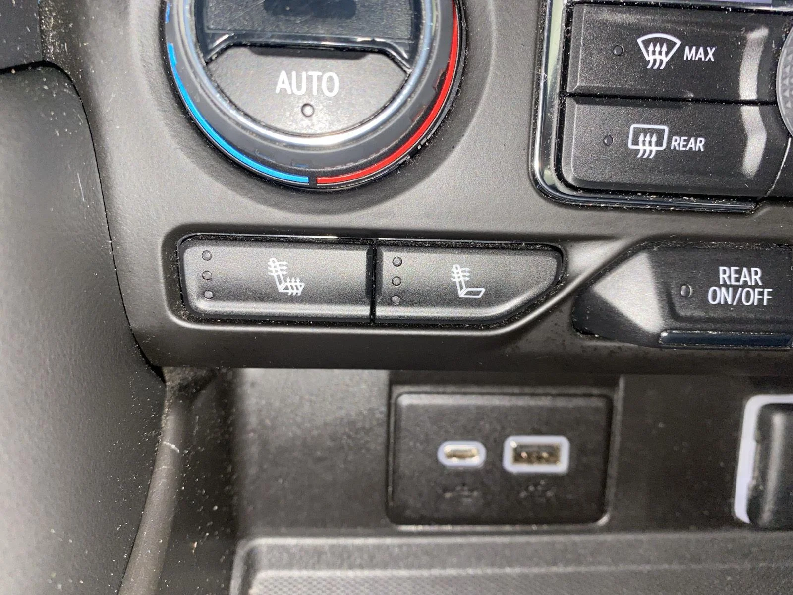 Used 2023 Auburn Metallic Chevrolet LT image 21