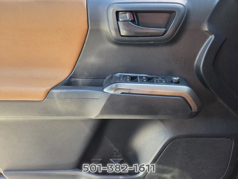 Used 2018 Midnight Black Metallic TOYOTA SR5 DOUBLE CAB 6