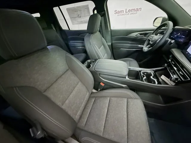 New 2026 Mosaic Black Metallic Chevrolet LT image 31