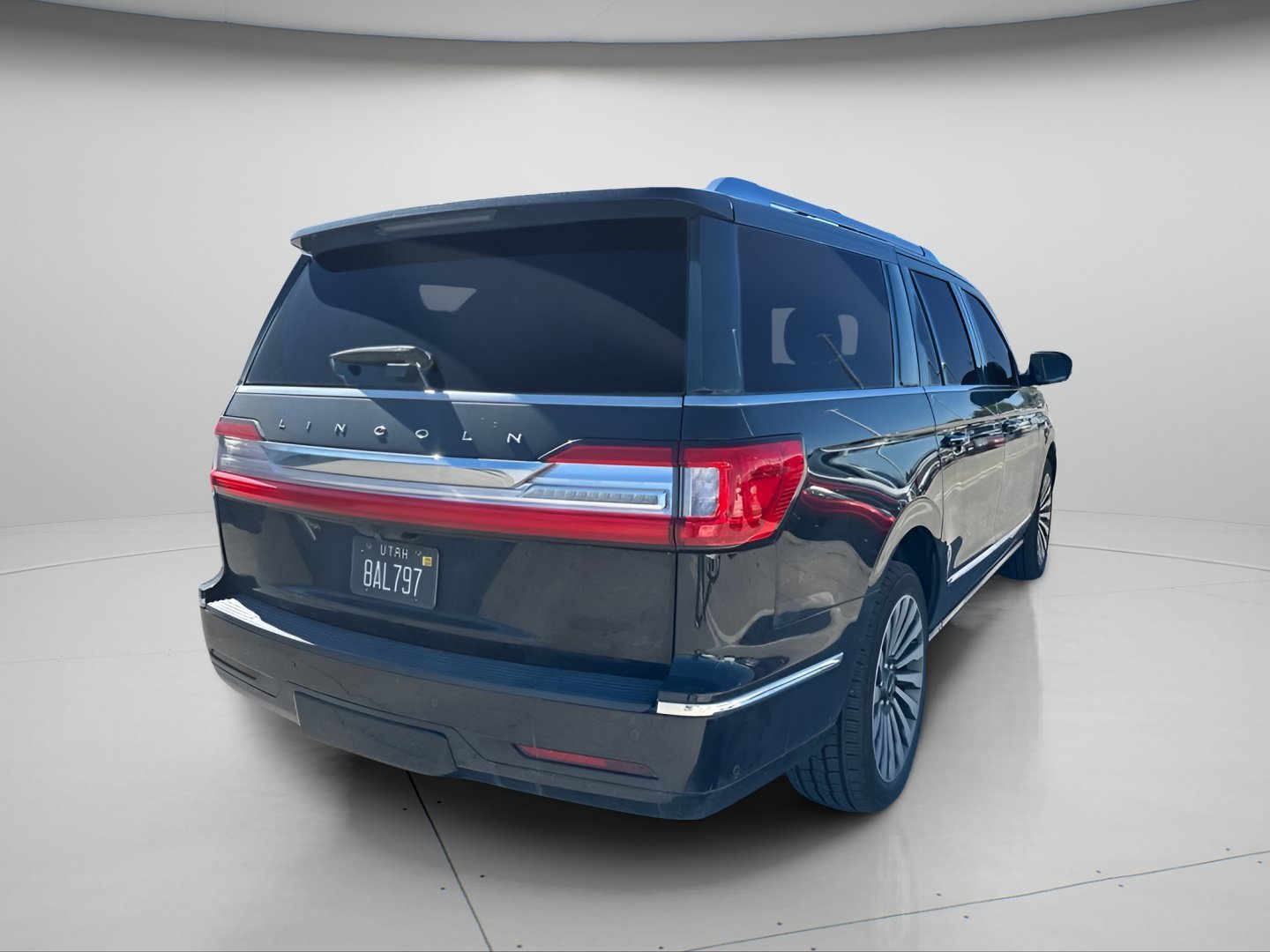 Used 2020 Black Lincoln Reserve image 11