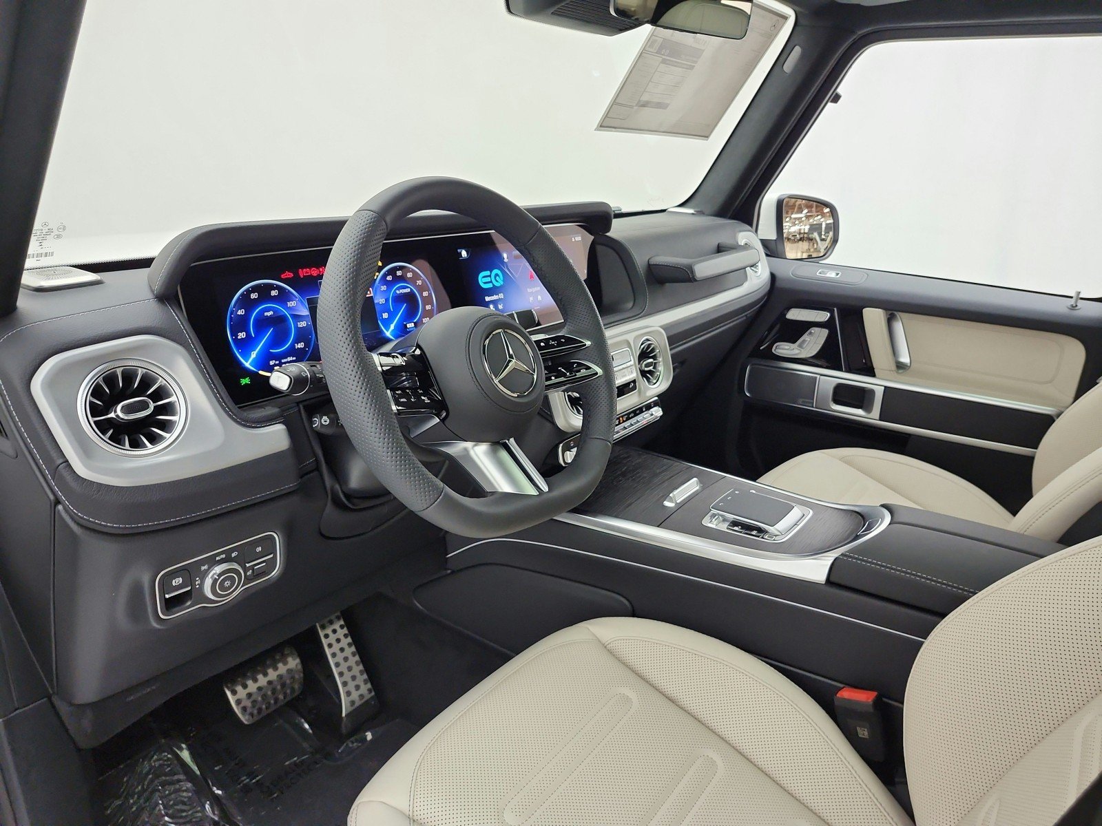New 2027 POLAR WHITE Mercedes-Benz G 580e SUV image 10