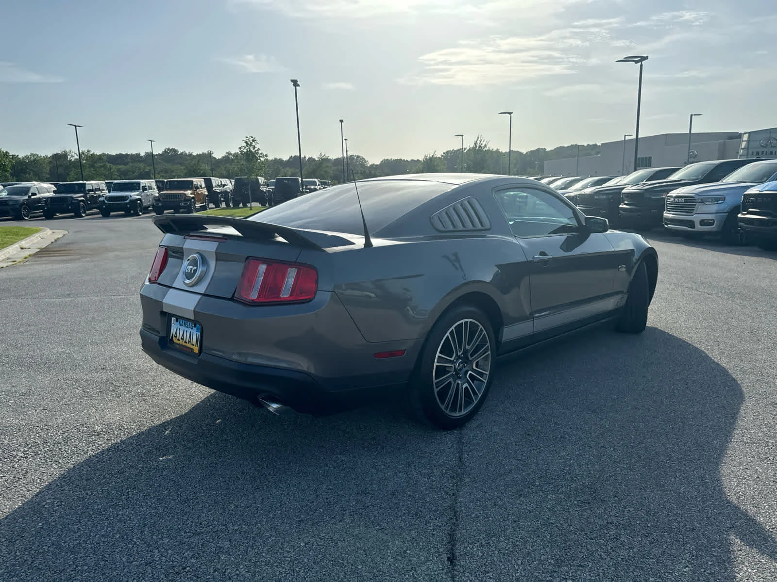 Used 2010 GRAY Ford GT Premium image 5
