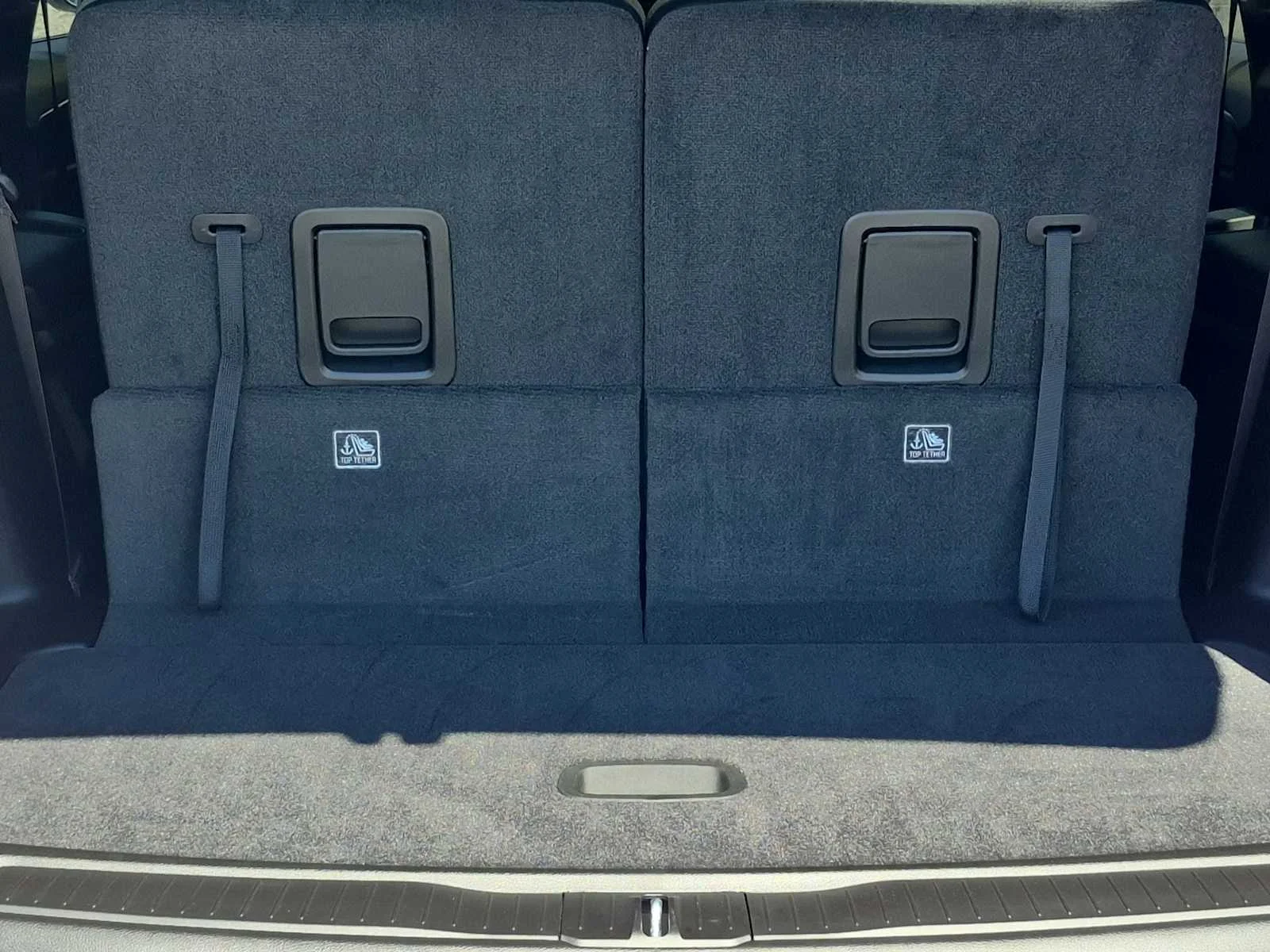 Used 2025 Bright White Clearcoat Jeep Laredo image 23