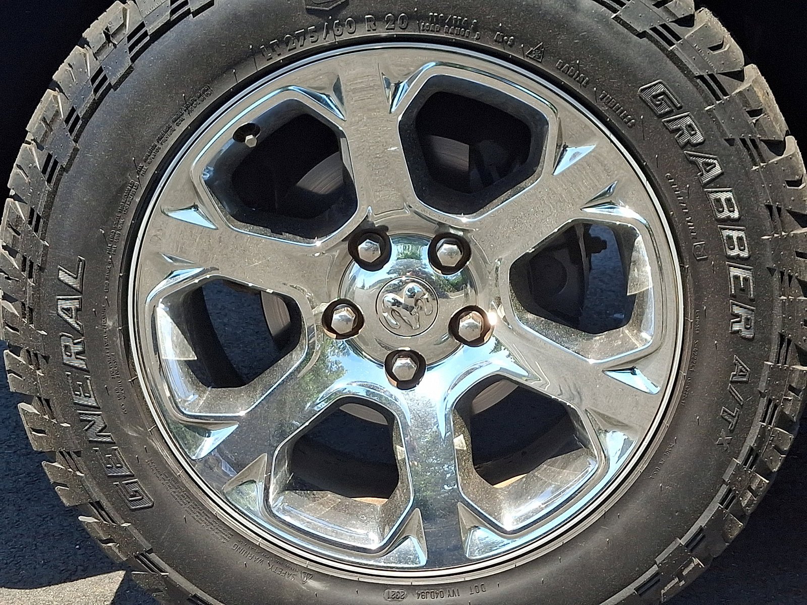 Used 2015 Black Clearcoat Ram Laramie image 9