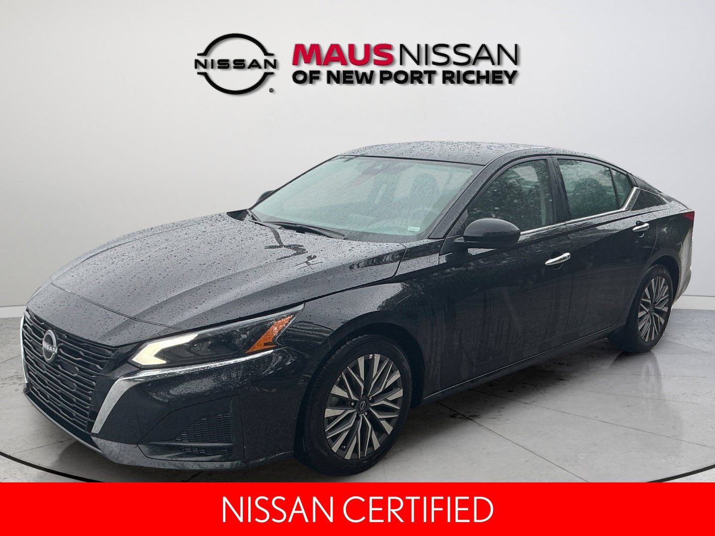Certified Used 2025 Black Nissan 2.5 SV image 4
