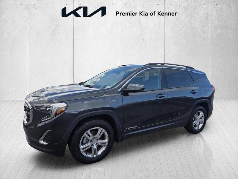 Used 2019 Gray GMC SLE image 9