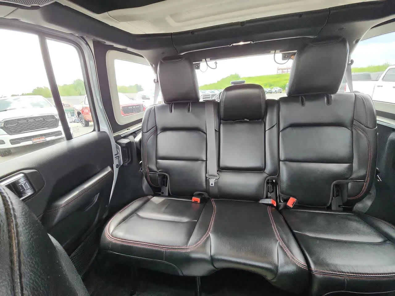 2022 Jeep Wrangler Unlimited Rubicon - Photo 14