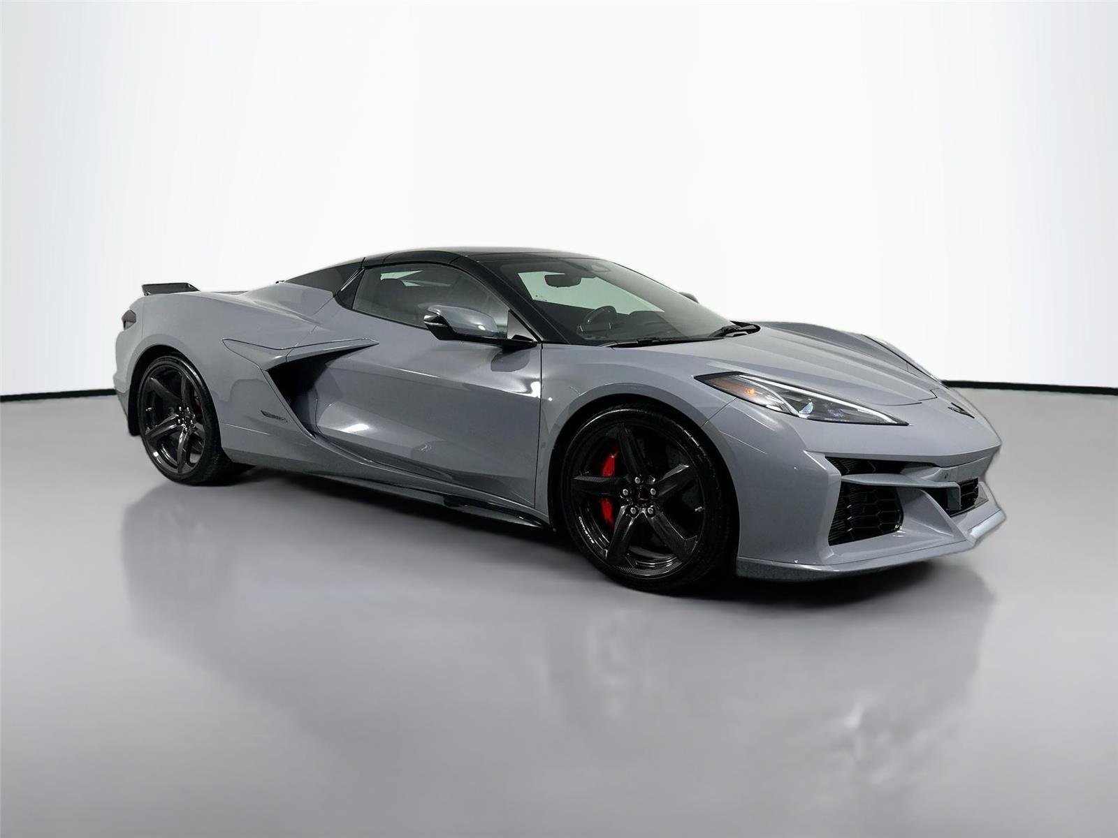 Used 2025 Sea Wolf Gray Tricoat Chevrolet 3LZ image 9