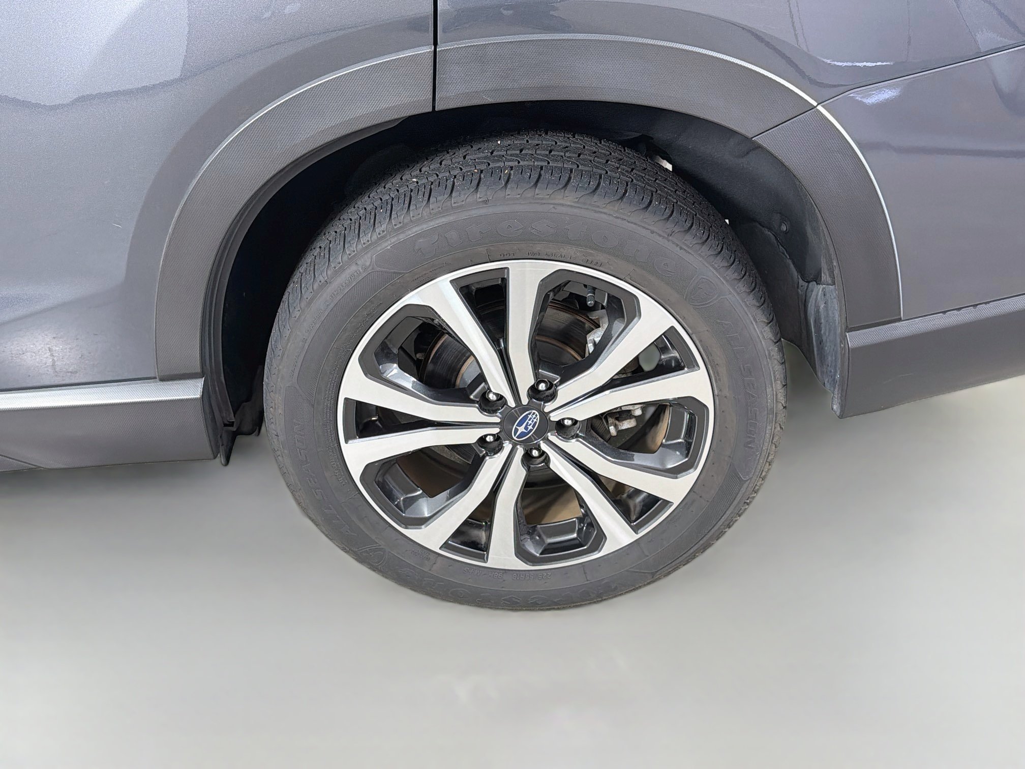 Used 2023 Magnetite Gray Metallic Subaru Limited image 33