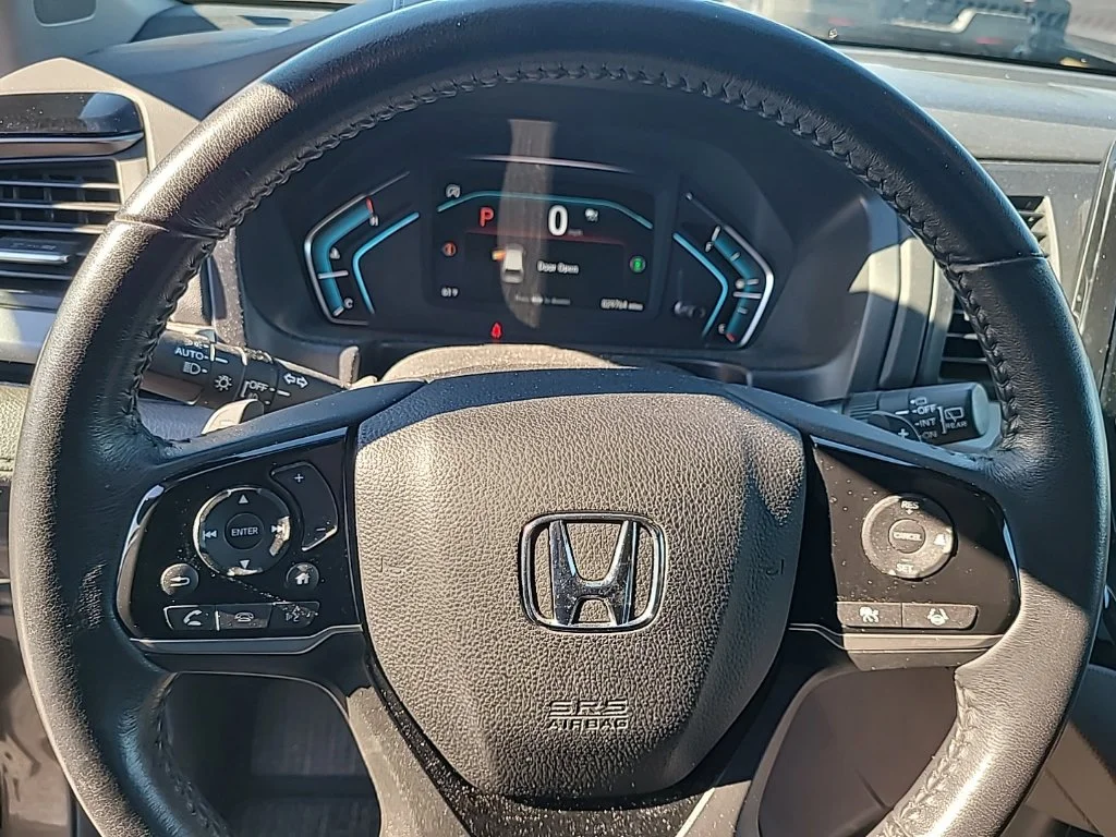 Used 2022  Honda Touring image 8