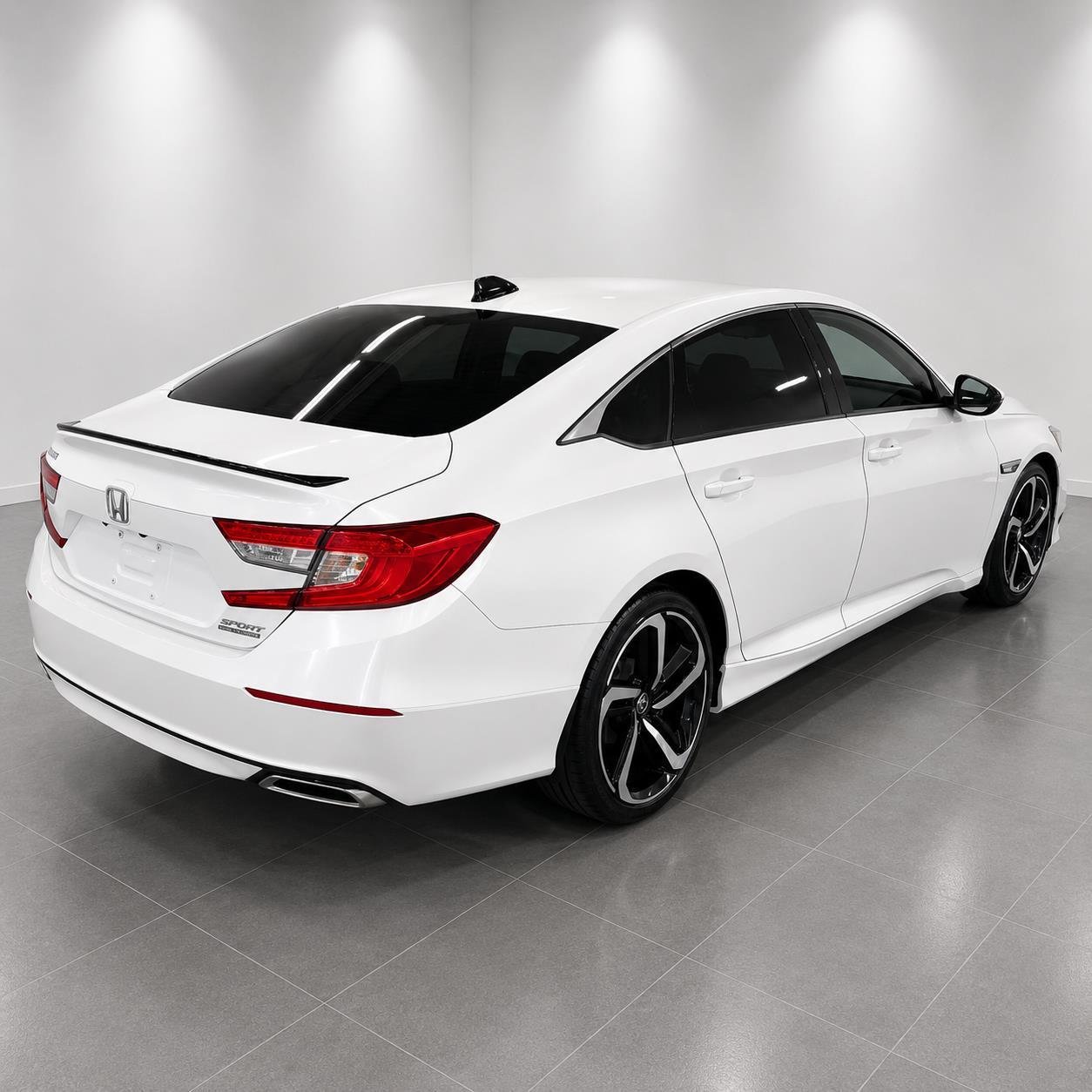 Used 2022 Platinum White Pearl Honda Sport SE image 4