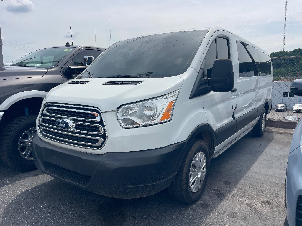 Used 2019 Oxford White Ford XLT image 3