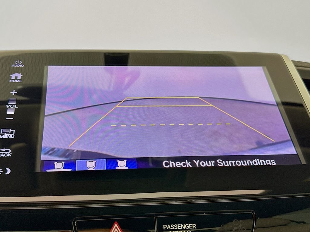 Used 2019 White Diamond Honda RTL-T image 17