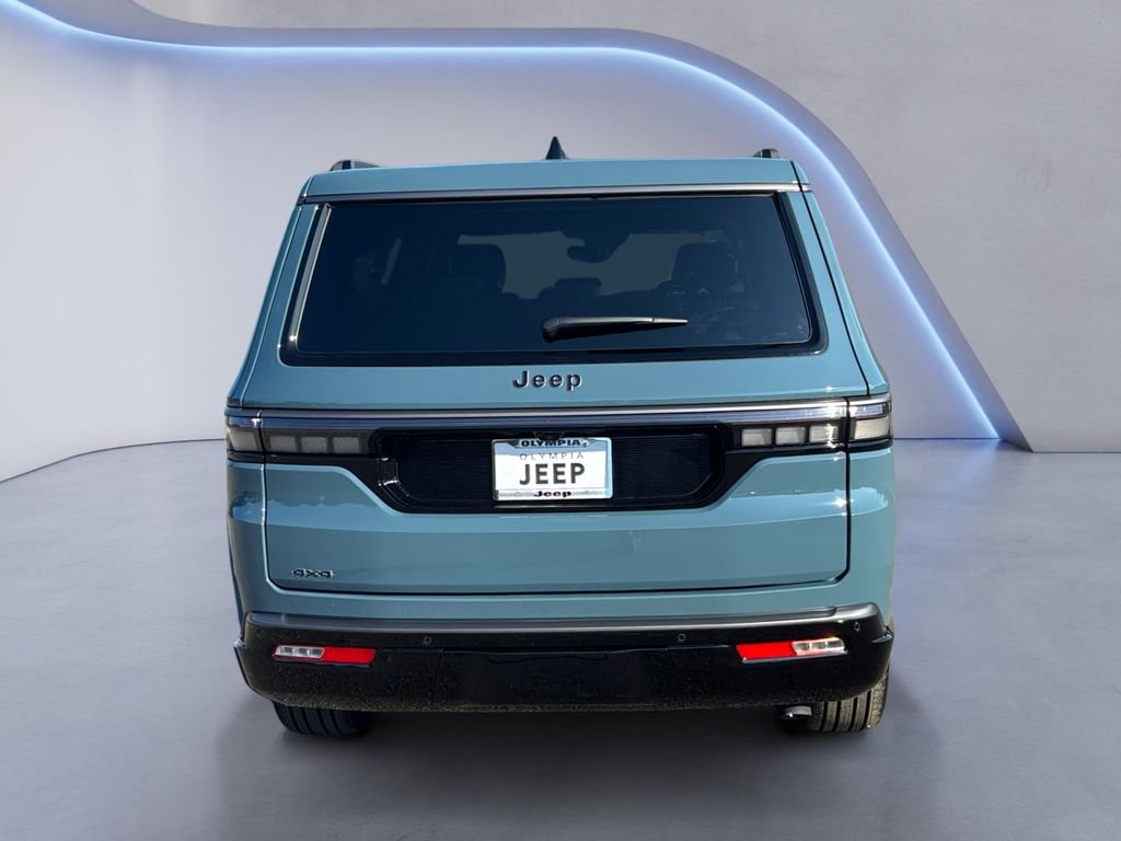 New 2026 Steel Blue Exterior Paint Jeep Limited Reserve image 5