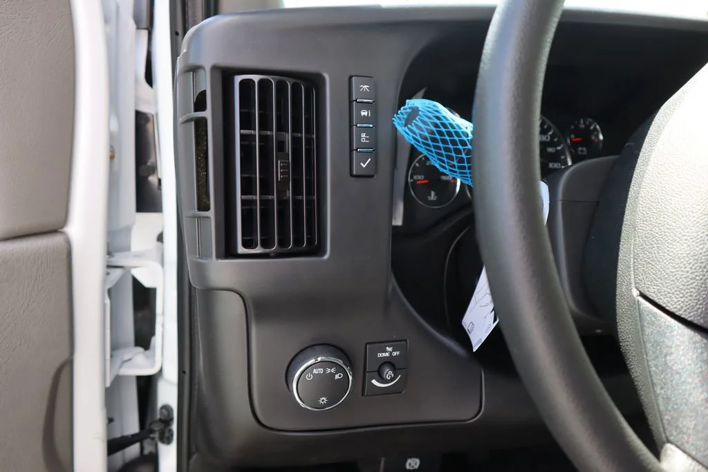 2025 GMC Savana Cargo Work Van - Photo 10