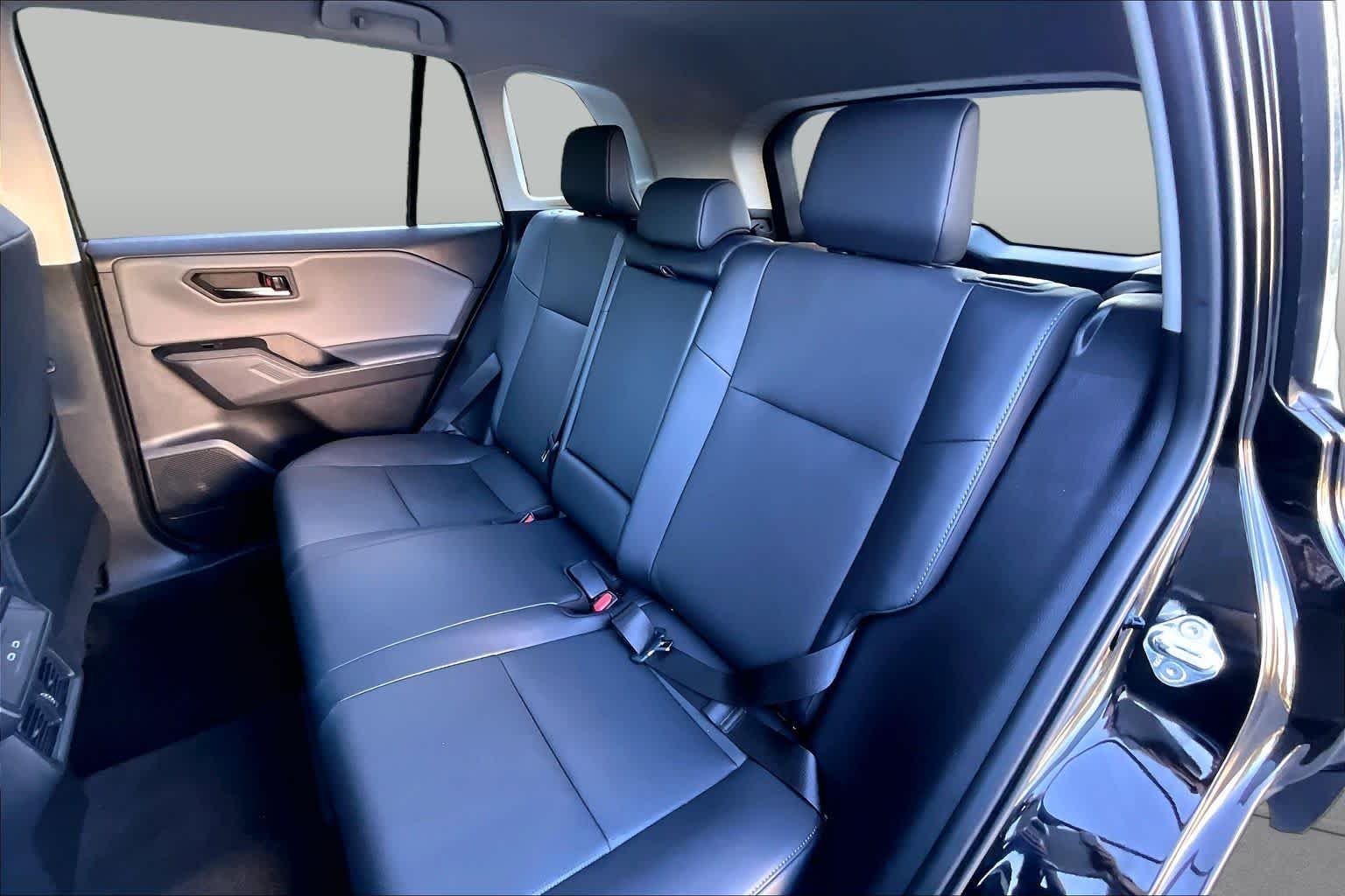 Used 2026 Midnight Black Metallic Toyota XLE Premium image 21