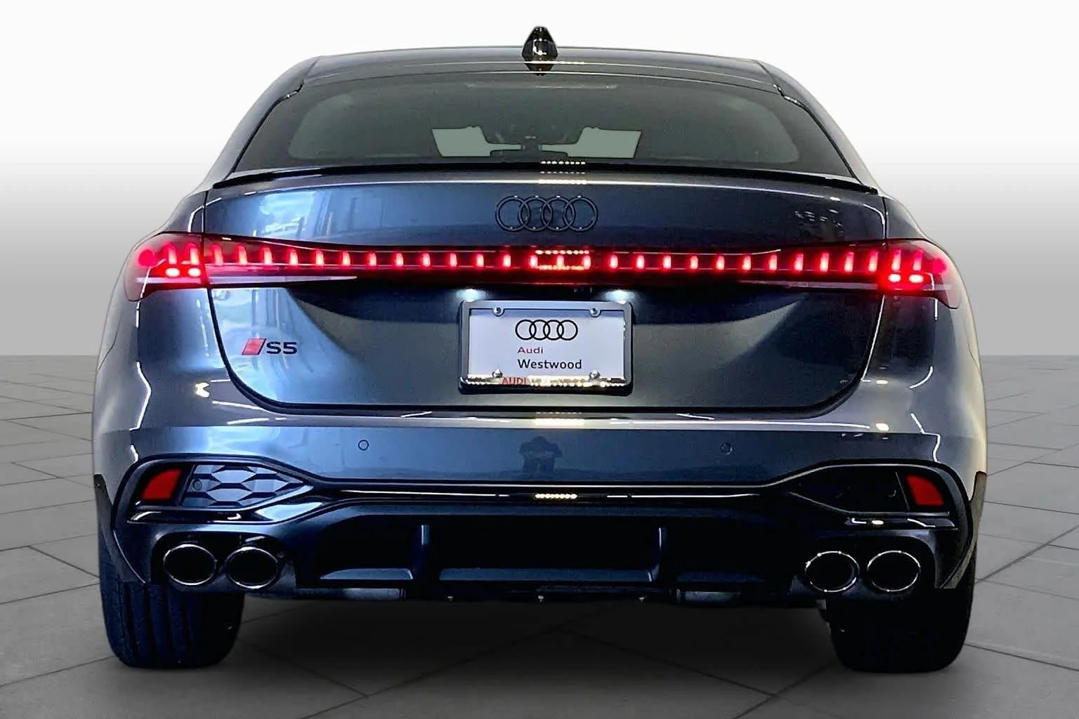 New 2026 Daytona Gray pe Audi Premium Plus image 4