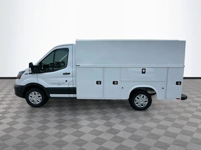 New 2025 Oxford White Ford Base image 3