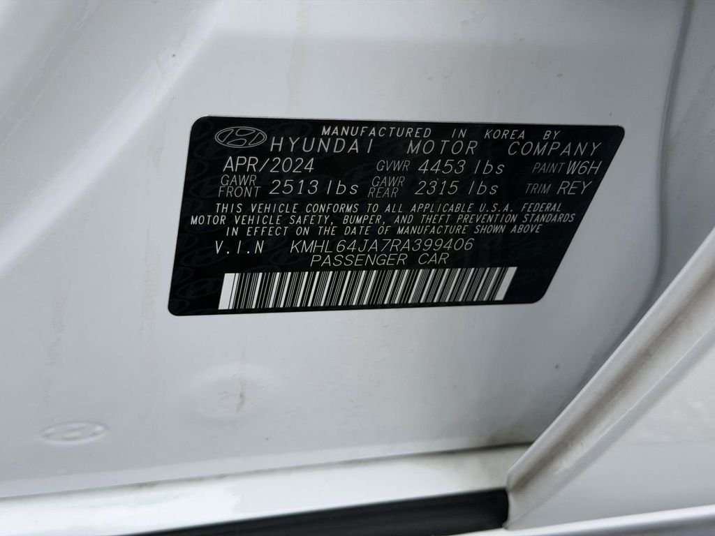 Used 2024 White Hyundai SEL image 26