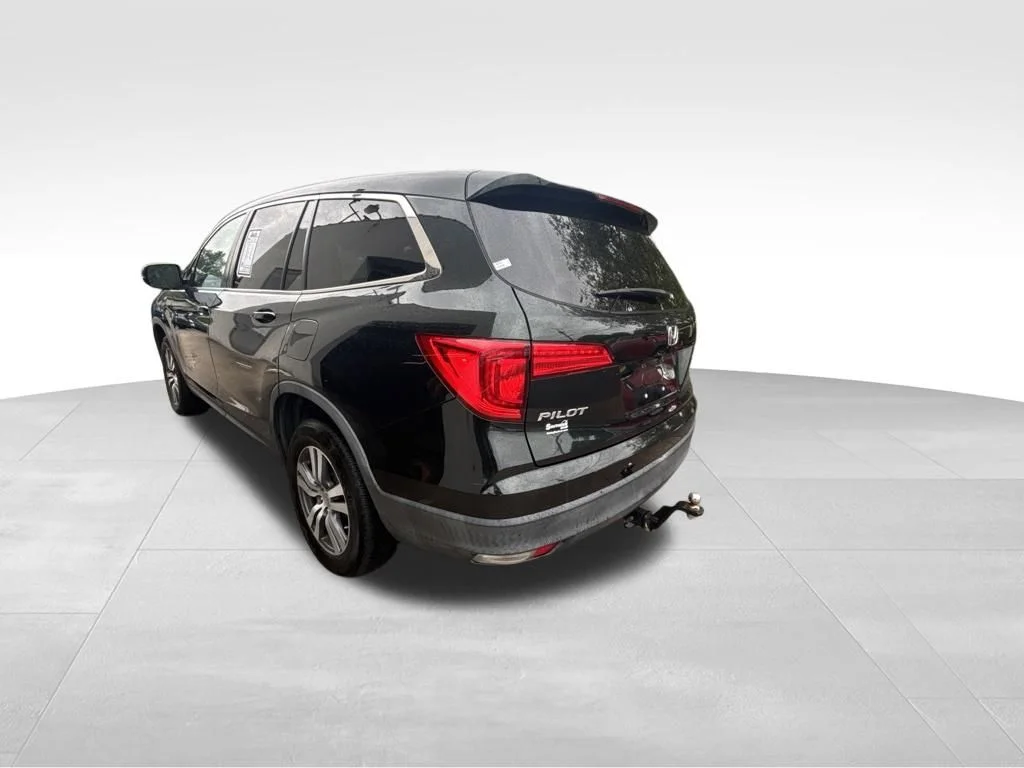 Used 2018 Black Honda EX image 4