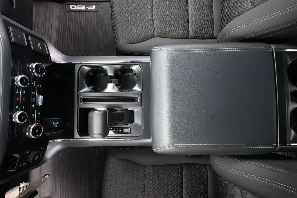 2025 Ford F-150 XLT - Photo 38