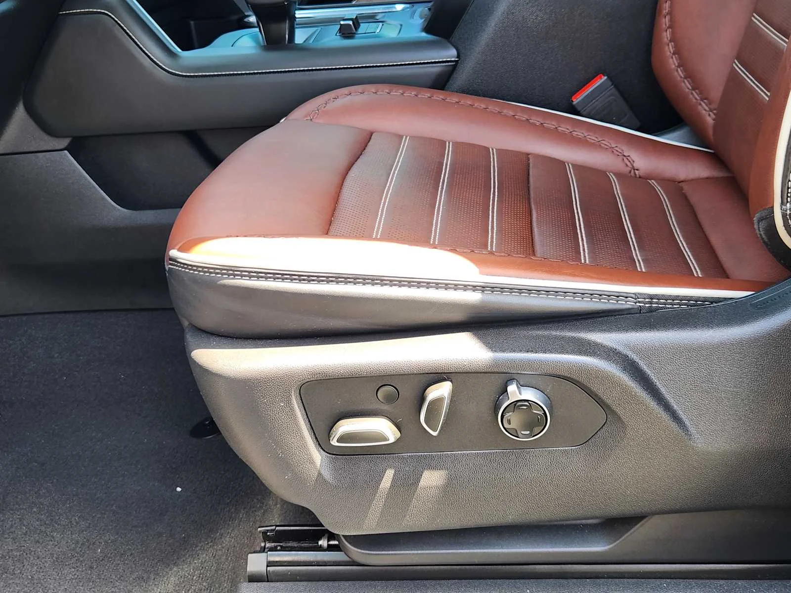 Used 2023 ONYX BLACK GMC Denali Ultimate image 22